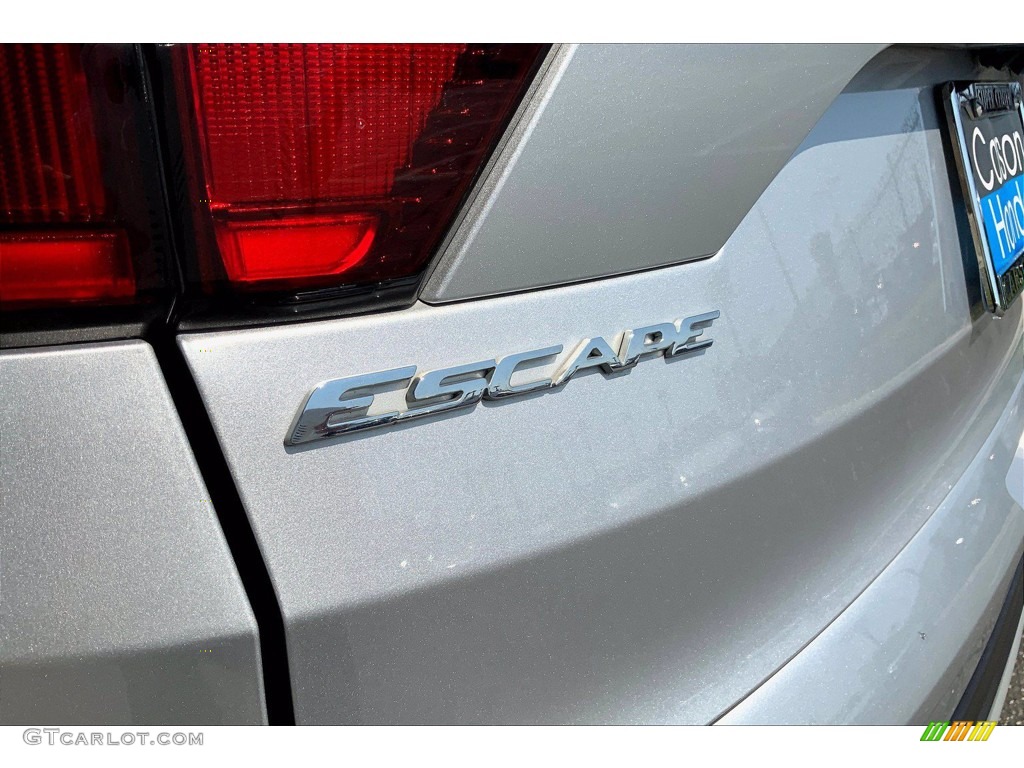 2019 Escape SE 4WD - Ingot Silver / Chromite Gray/Charcoal Black photo #7