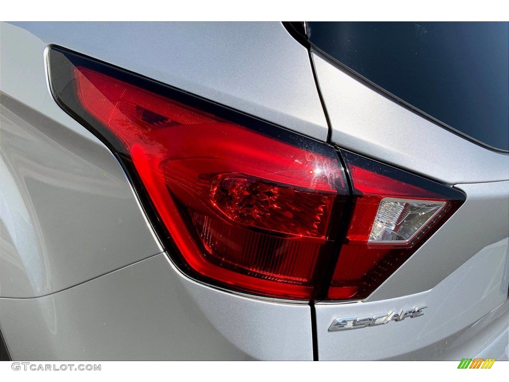 2019 Escape SE 4WD - Ingot Silver / Chromite Gray/Charcoal Black photo #28