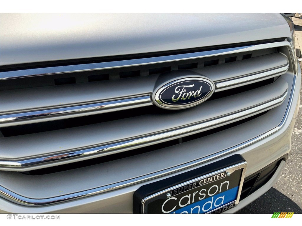 2019 Escape SE 4WD - Ingot Silver / Chromite Gray/Charcoal Black photo #30