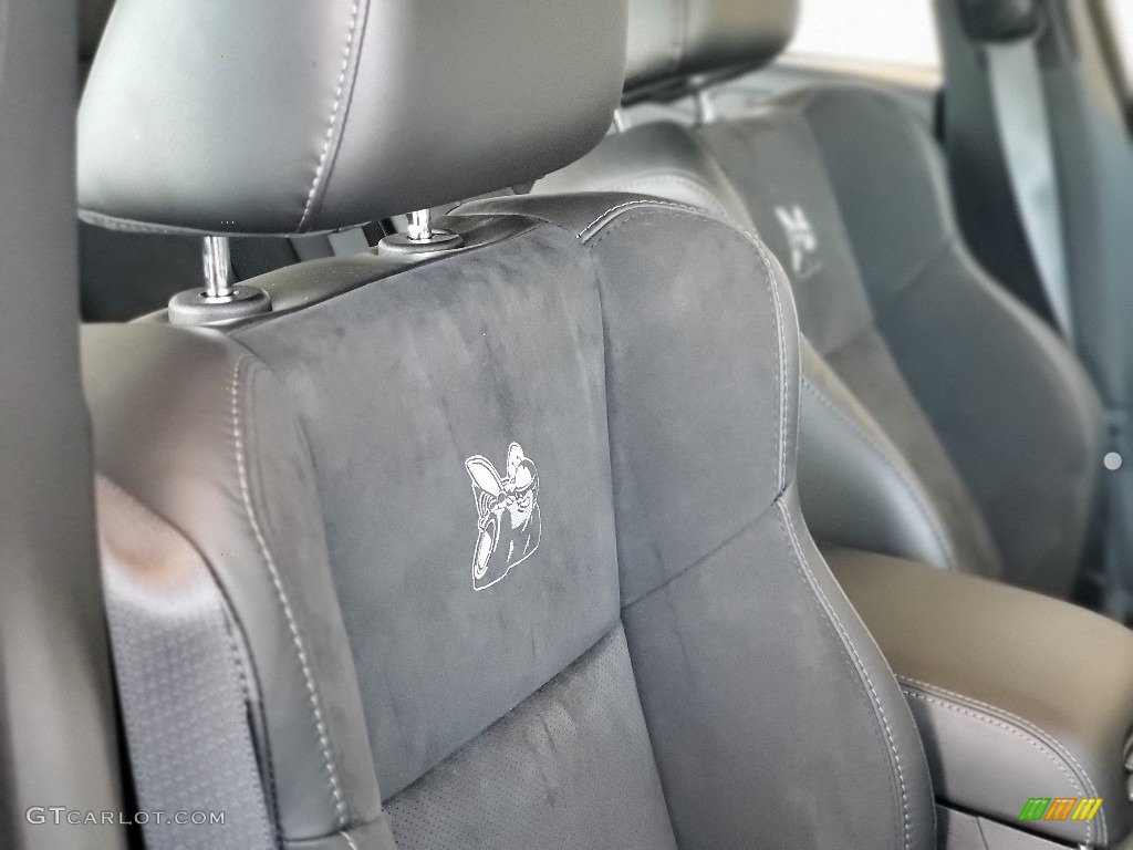 2020 Dodge Charger Scat Pack Marks and Logos Photos