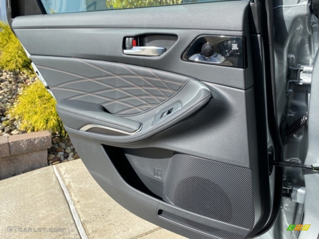 2021 Toyota Avalon Hybrid Limited Door Panel Photos