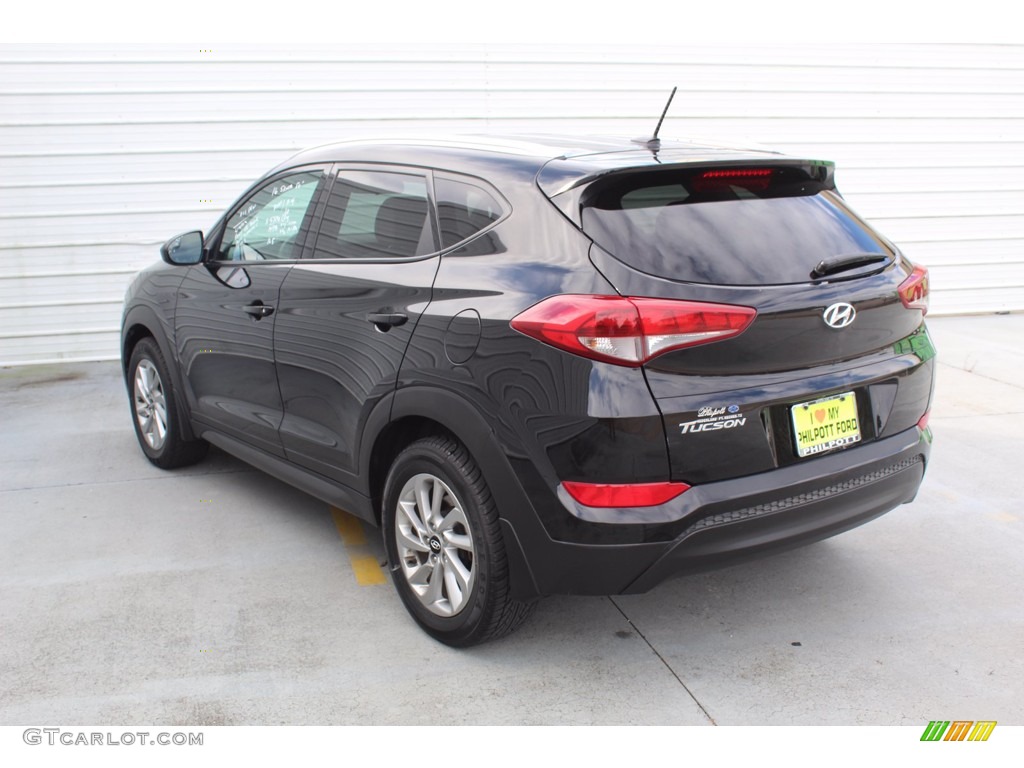 2016 Tucson SE - Ash Black / Gray photo #7