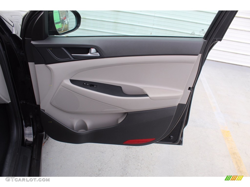 2016 Tucson SE - Ash Black / Gray photo #25