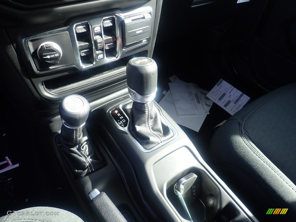 2021 Jeep Wrangler Unlimited Sahara 4x4 8 Speed Automatic Transmission Photo #140120734