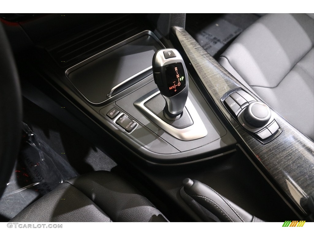 2018 3 Series 320i xDrive Sedan - Alpine White / Black photo #15