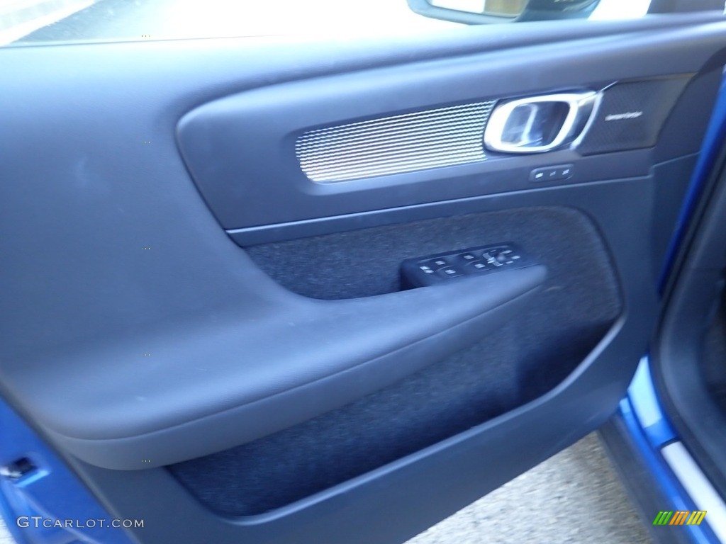 2019 XC40 T5 R-Design AWD - Bursting Blue Metallic / Charcoal photo #18