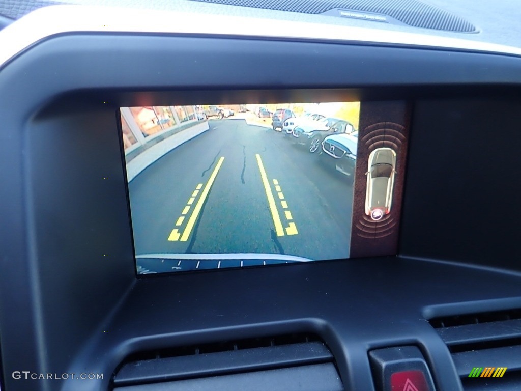 2017 XC60 T5 Dynamic - Ice White / Off Black photo #25