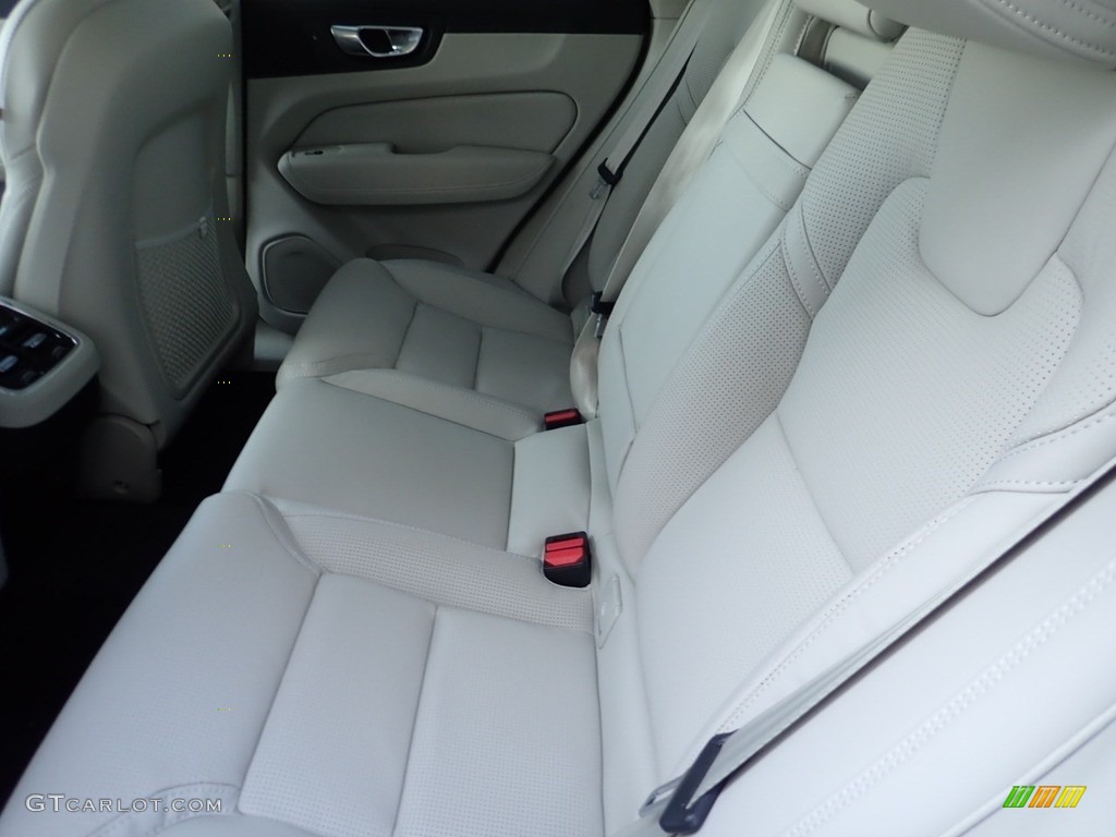 2021 Volvo XC60 T5 AWD Inscription Rear Seat Photo #140127189