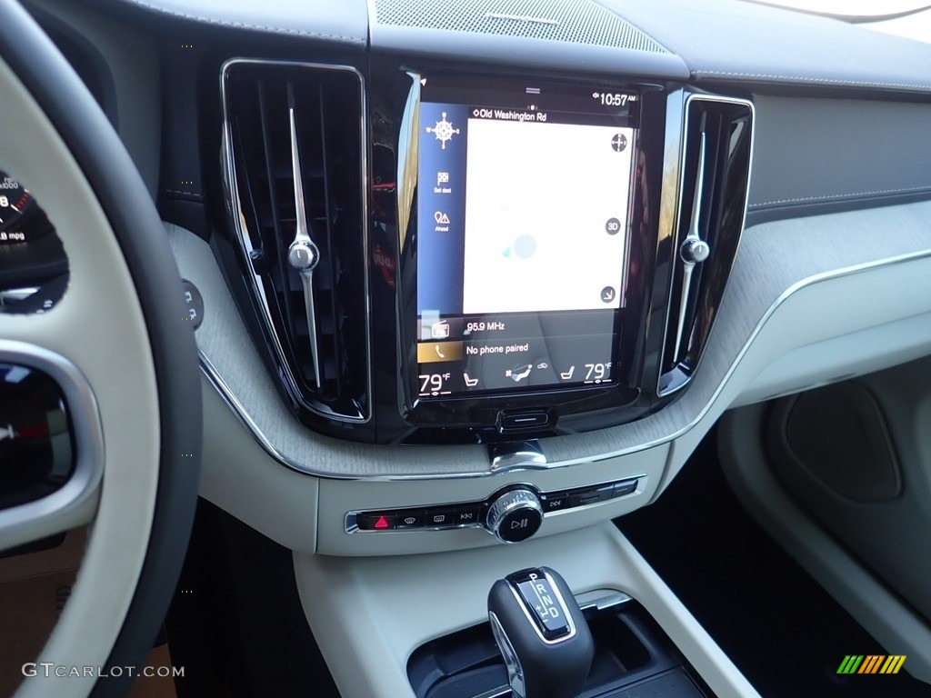 2021 Volvo XC60 T5 AWD Inscription Controls Photos