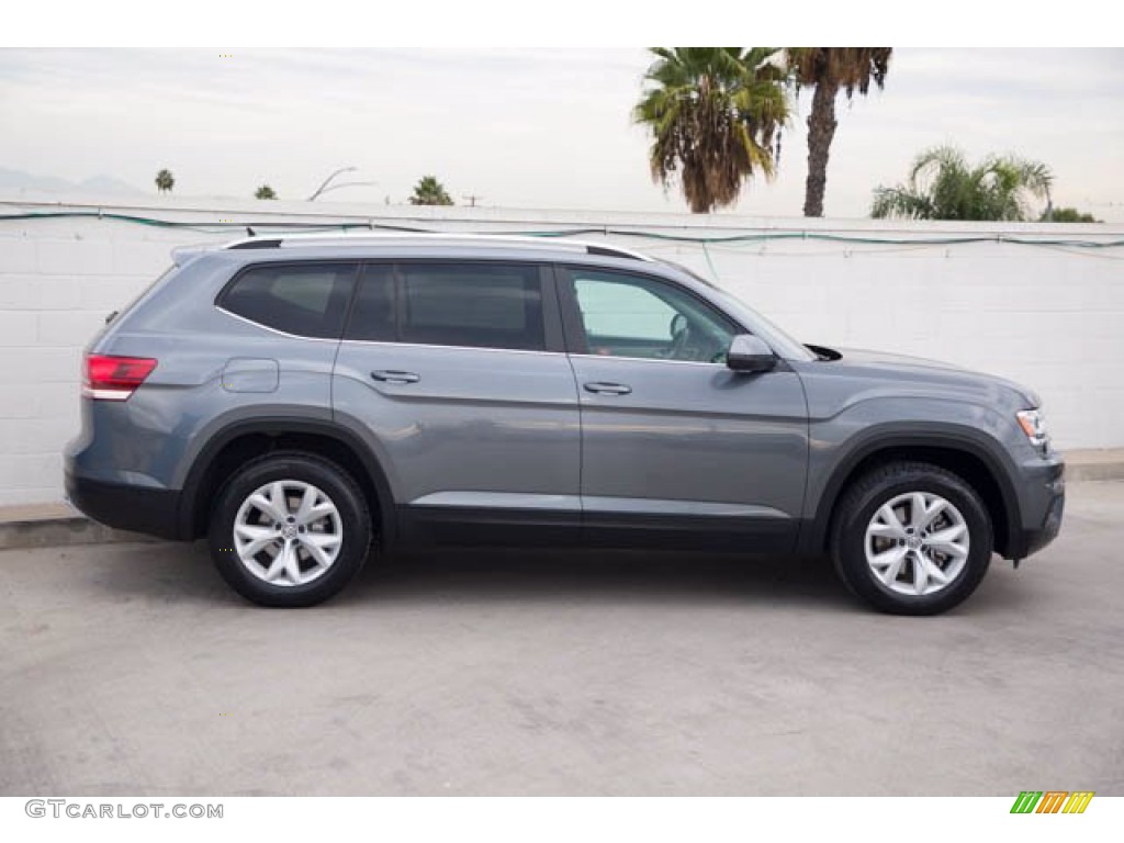 Platinum Gray Metallic 2018 Volkswagen Atlas SE Exterior Photo #140127693
