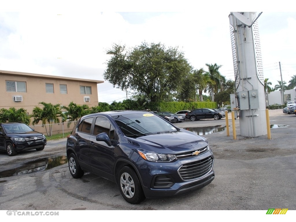 Storm Blue Metallic 2019 Chevrolet Trax LS Exterior Photo #140129955