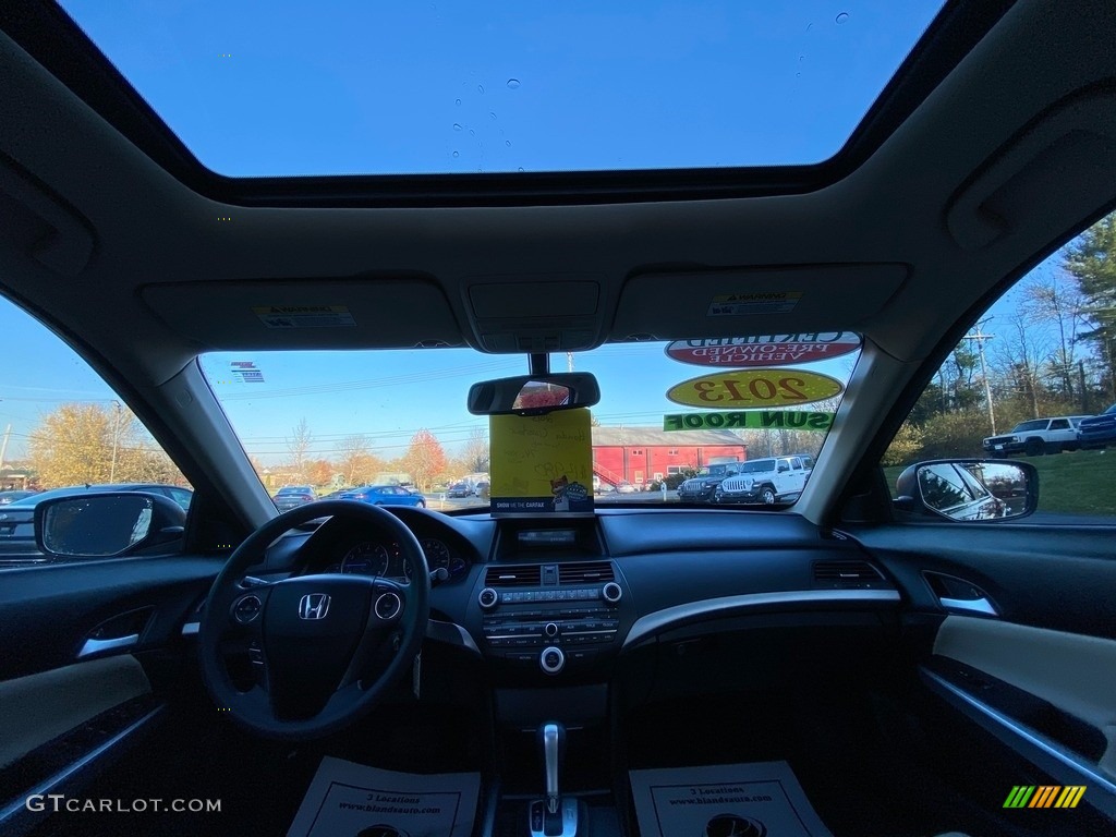 2013 Crosstour EX - Basque Red Pearl II / Ivory photo #15