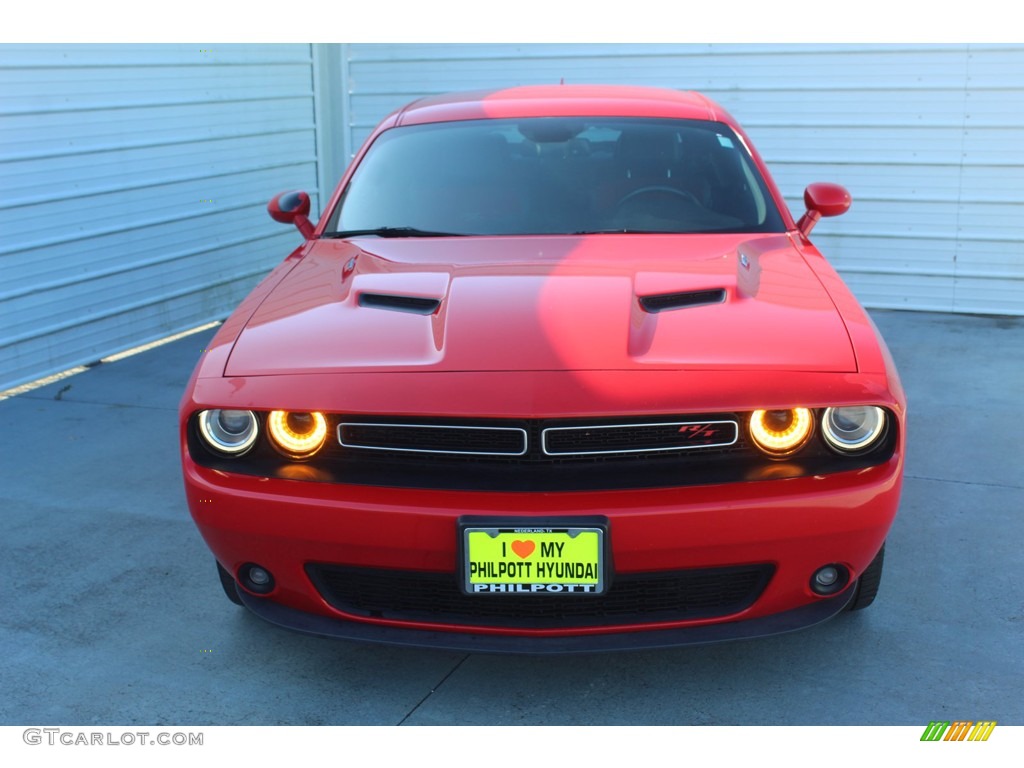 2015 Challenger R/T Plus - TorRed / Black/Ruby Red photo #2