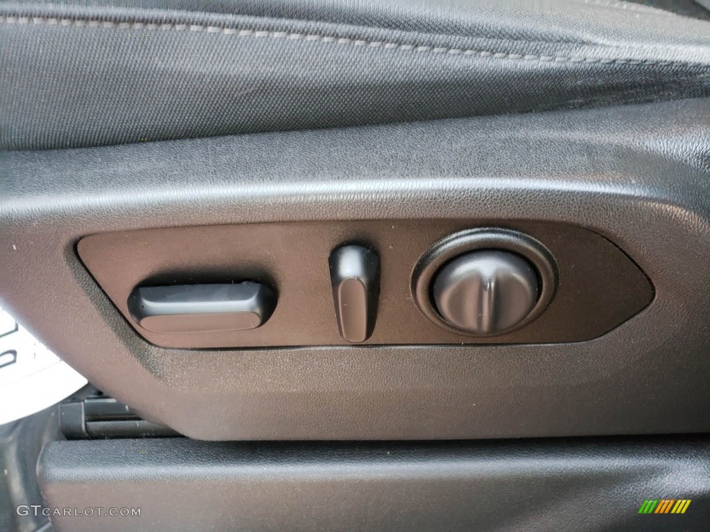 2019 Silverado 1500 LT Crew Cab 4WD - Red Hot / Jet Black photo #6