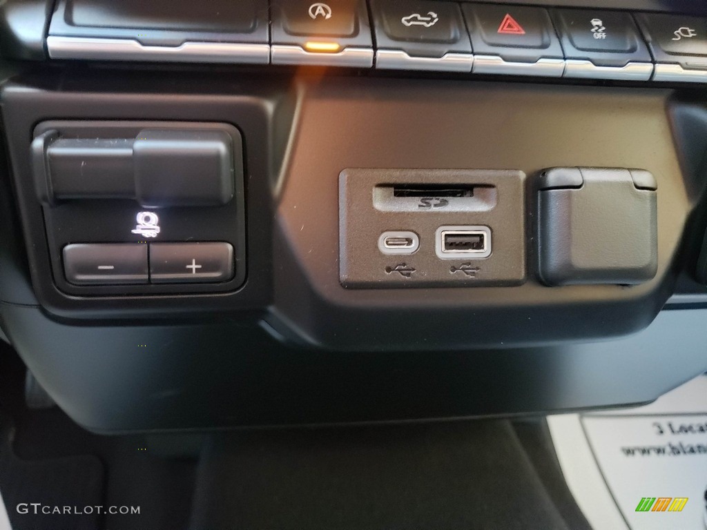 2019 Silverado 1500 LT Crew Cab 4WD - Red Hot / Jet Black photo #25