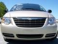 2007 Linen Gold Metallic Chrysler Town & Country Touring  photo #6