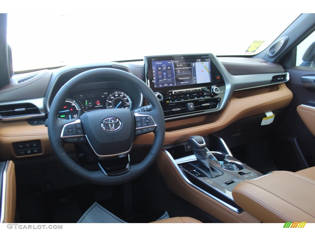 2021 Toyota Highlander Hybrid Platinum Dashboard Photos