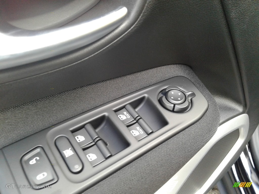 2021 Jeep Renegade Jeepster 4x4 Controls Photo #140143022
