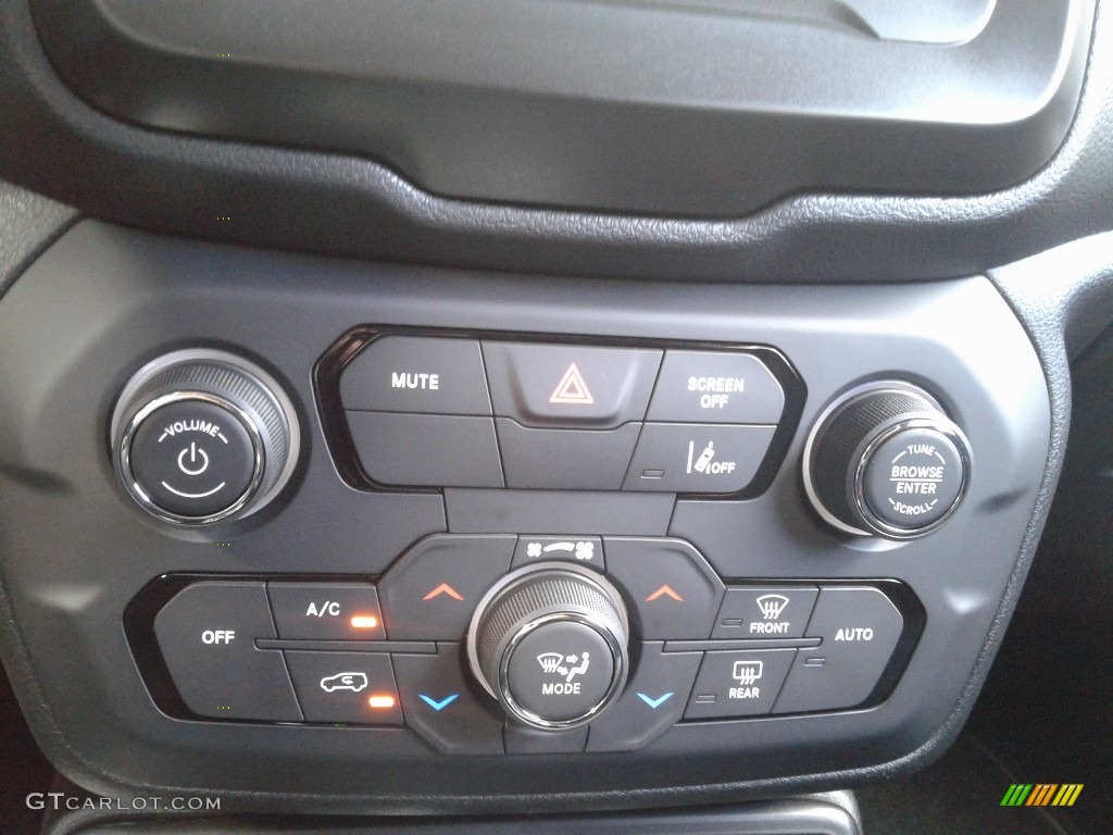 2021 Jeep Renegade Jeepster 4x4 Controls Photo #140143366