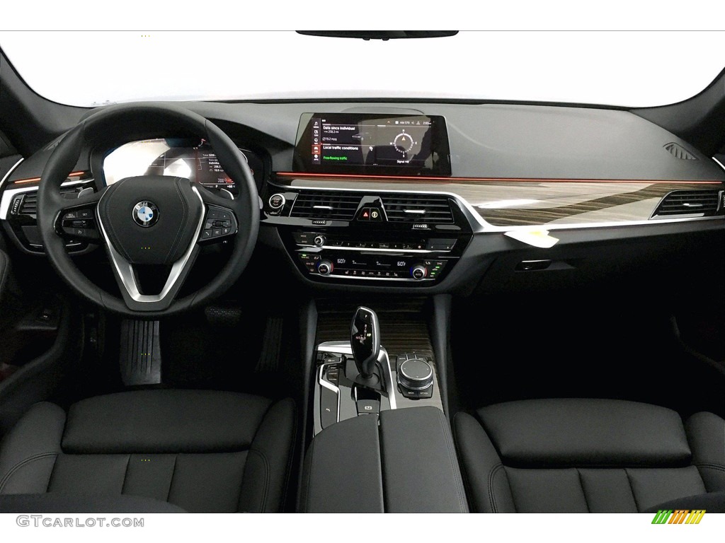 2020 5 Series 530i Sedan - Black Sapphire Metallic / Black photo #15