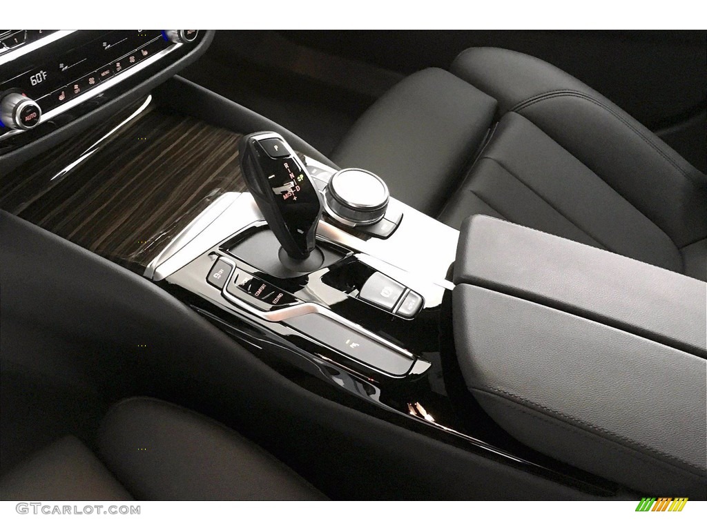 2020 5 Series 530i Sedan - Black Sapphire Metallic / Black photo #16