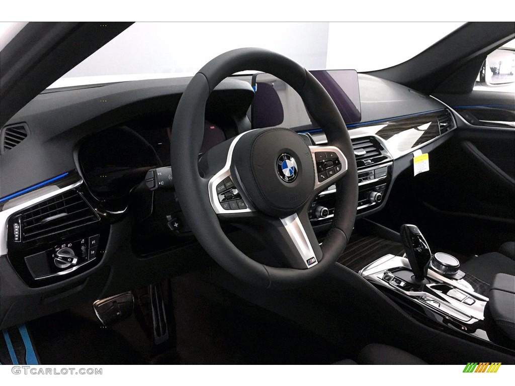 2021 5 Series 530e Sedan - Alpine White / Black photo #7