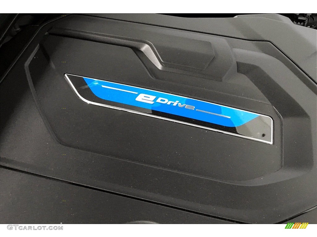 2021 BMW 5 Series 530e Sedan Marks and Logos Photo #140148575
