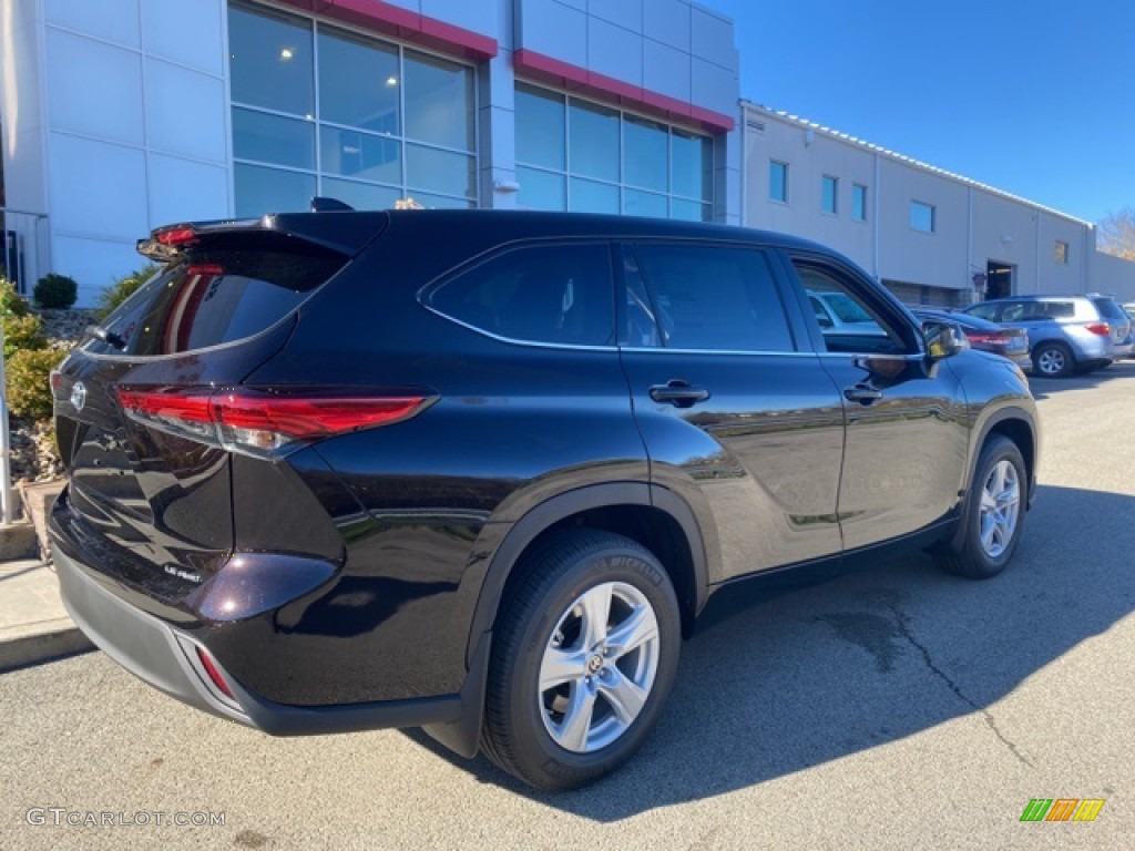 2021 Highlander LE AWD - Opulent Amber / Black photo #13