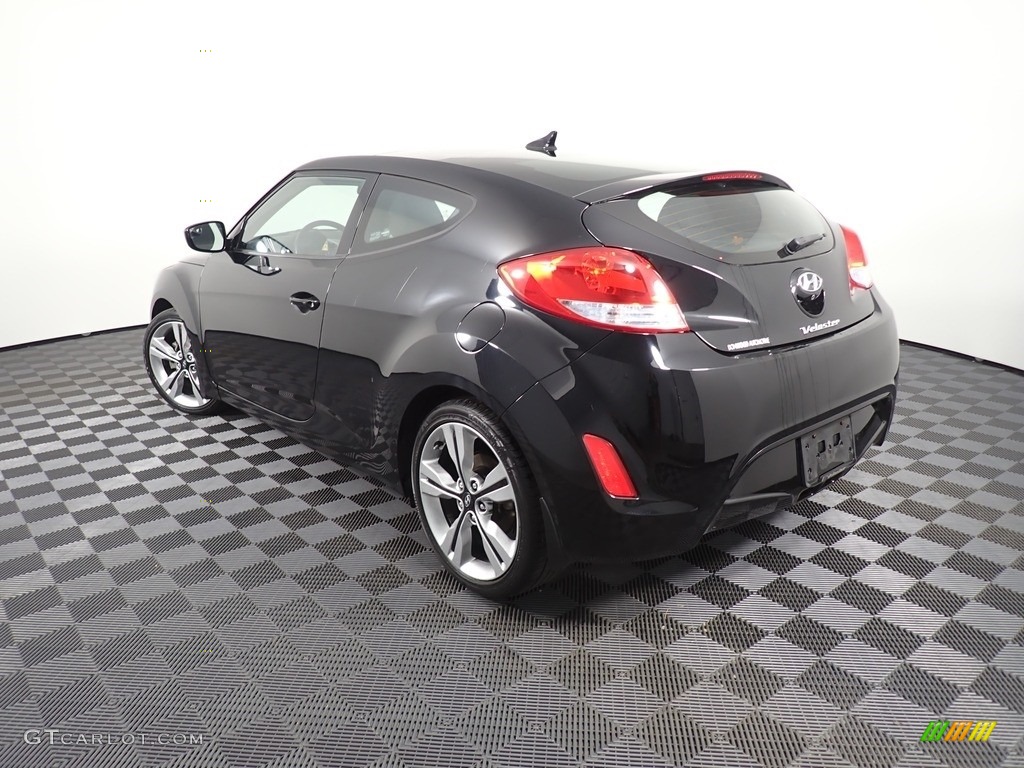 2017 Veloster Value Edition - Ultra Black / Black photo #14