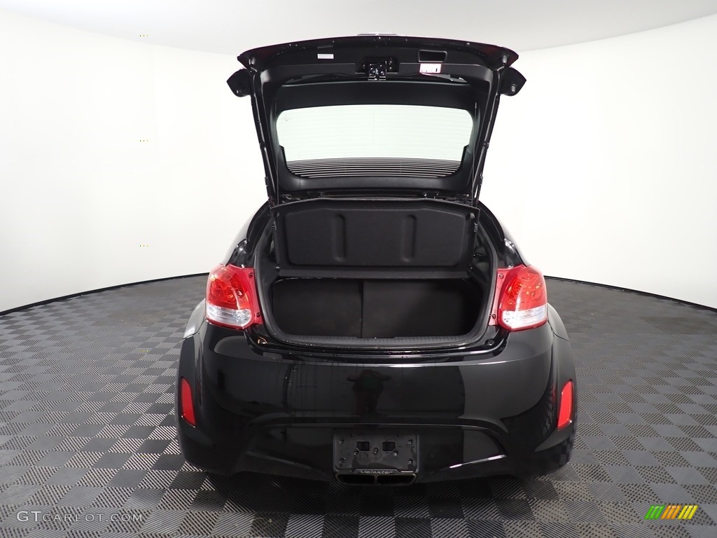 2017 Veloster Value Edition - Ultra Black / Black photo #16