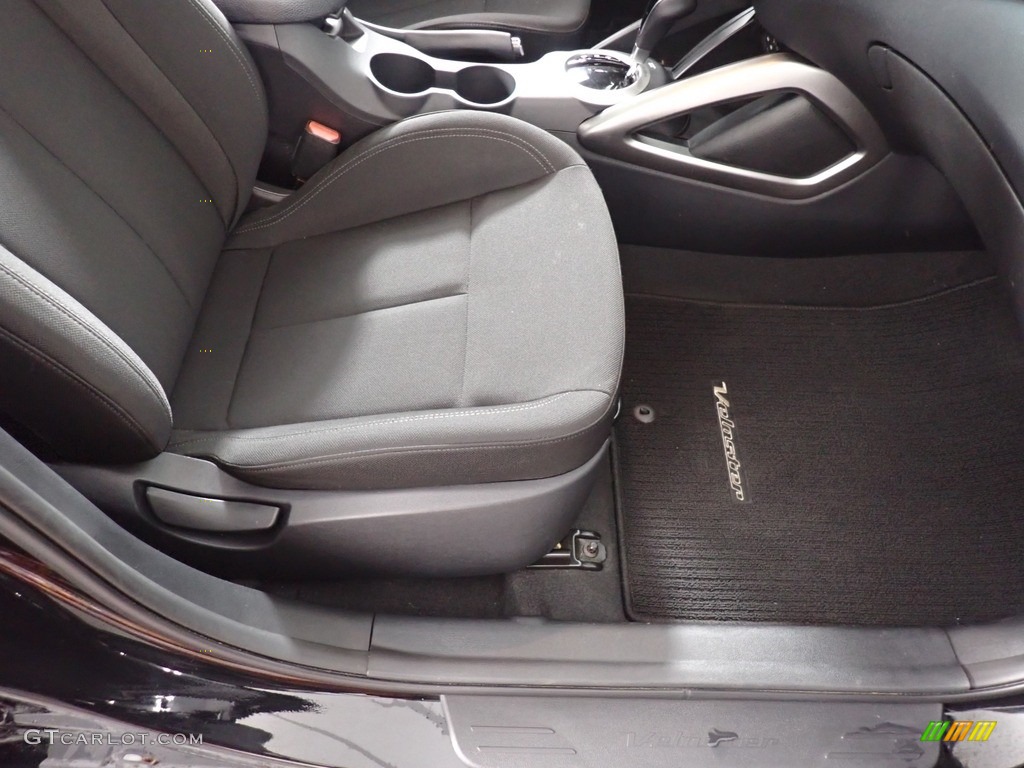 2017 Veloster Value Edition - Ultra Black / Black photo #38
