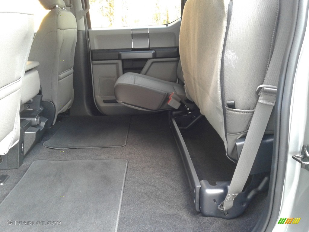 Medium Earth Gray Interior 2020 Ford F150 XLT SuperCrew 4x4 Photo #140151007