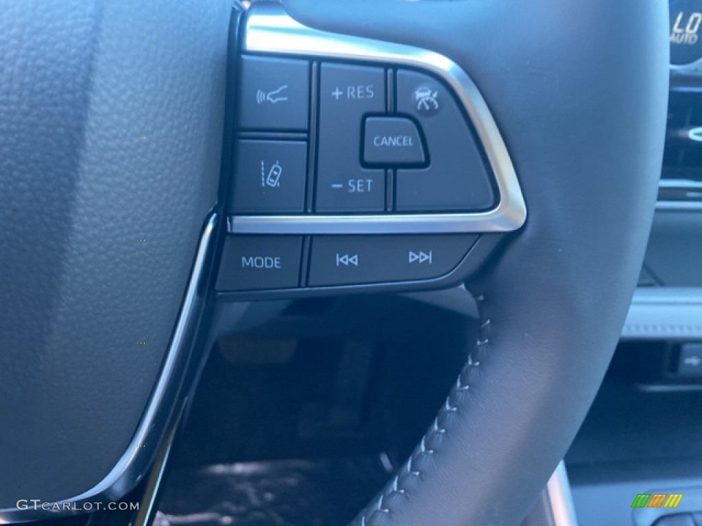 2021 Celestial Silver Metallic Toyota Highlander Hybrid LE AWD