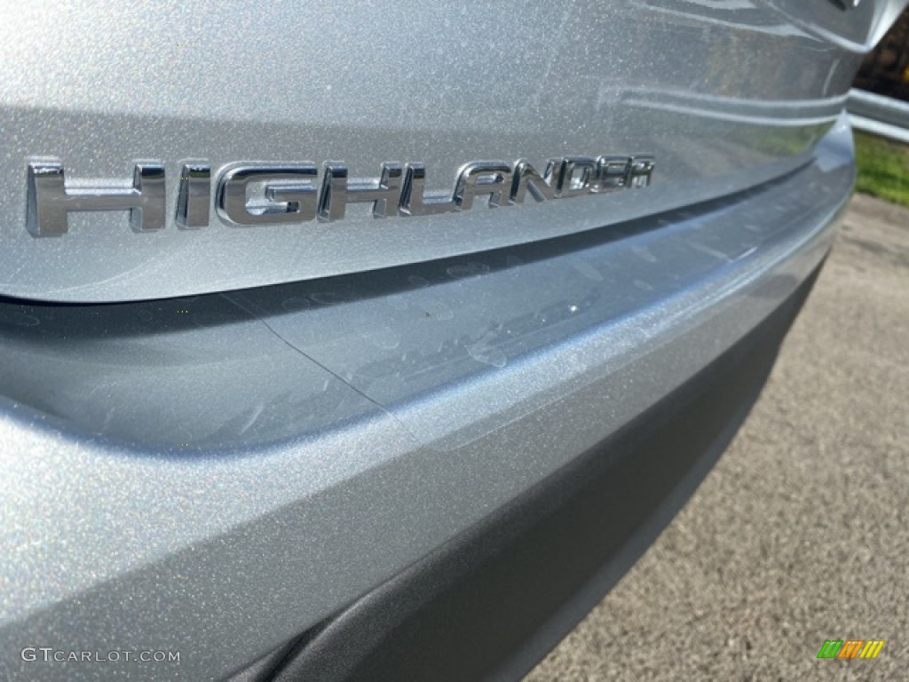 2021 Highlander Hybrid LE AWD - Celestial Silver Metallic / Graphite photo #31