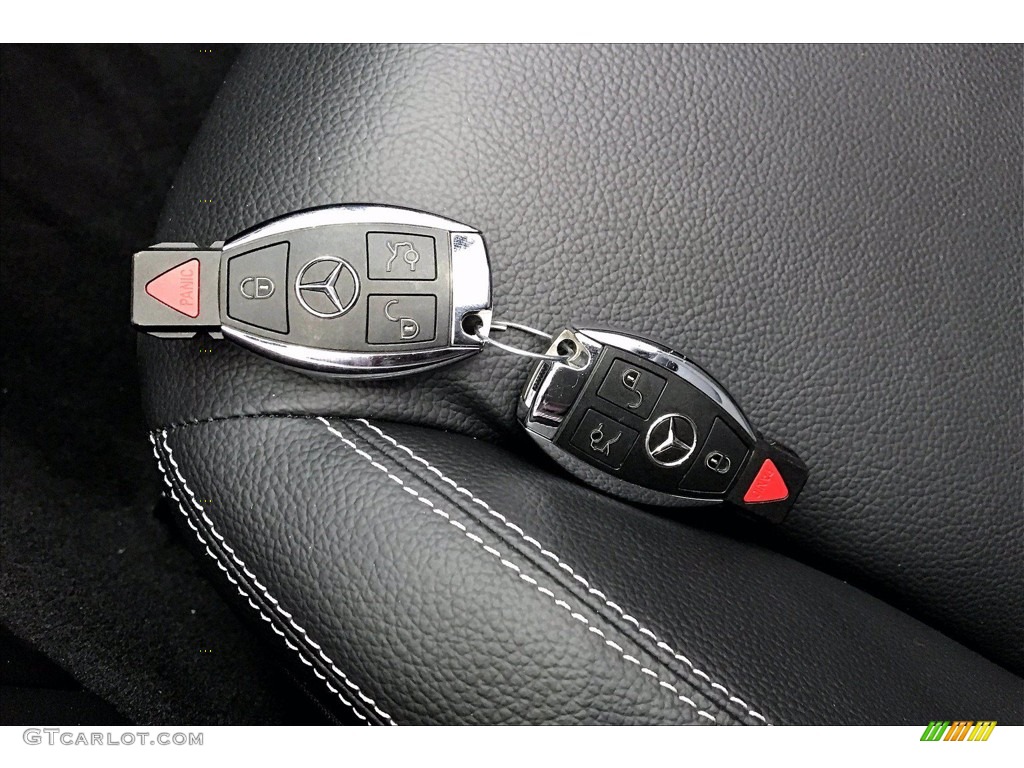 2018 Mercedes-Benz SLC 300 Roadster Keys Photos