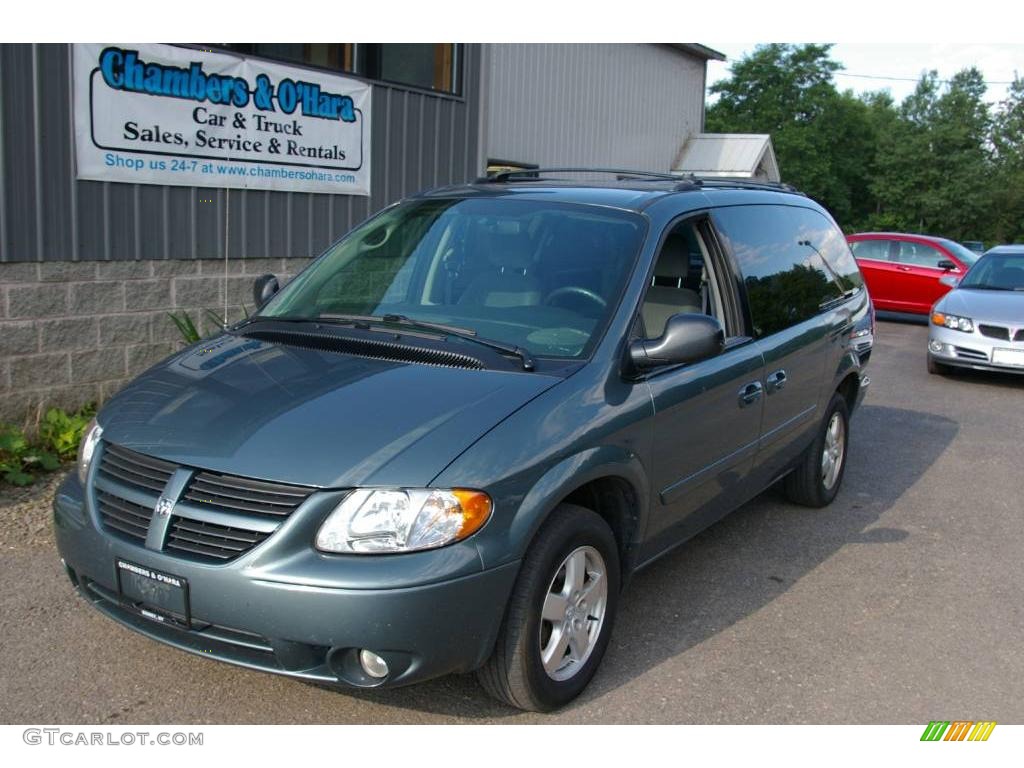 2006 Grand Caravan SXT - Magnesium Pearl / Medium Slate Gray photo #1