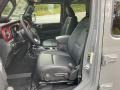 Black Front Seat Photo for 2021 Jeep Gladiator #140156958