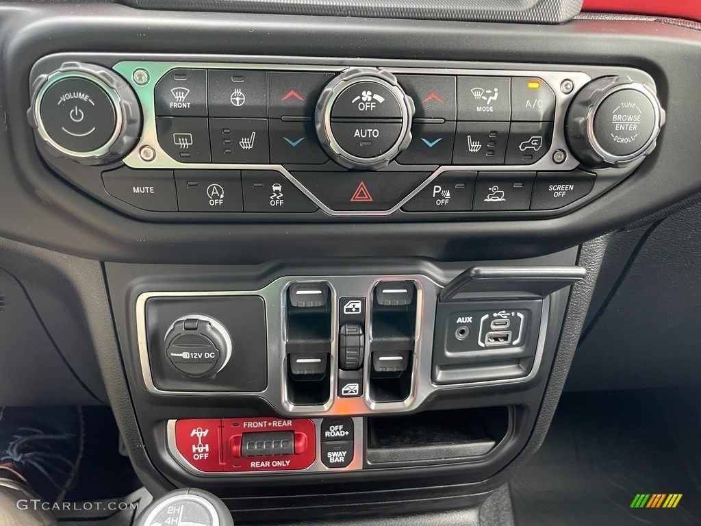 2021 Jeep Gladiator Rubicon 4x4 Controls Photo #140157355