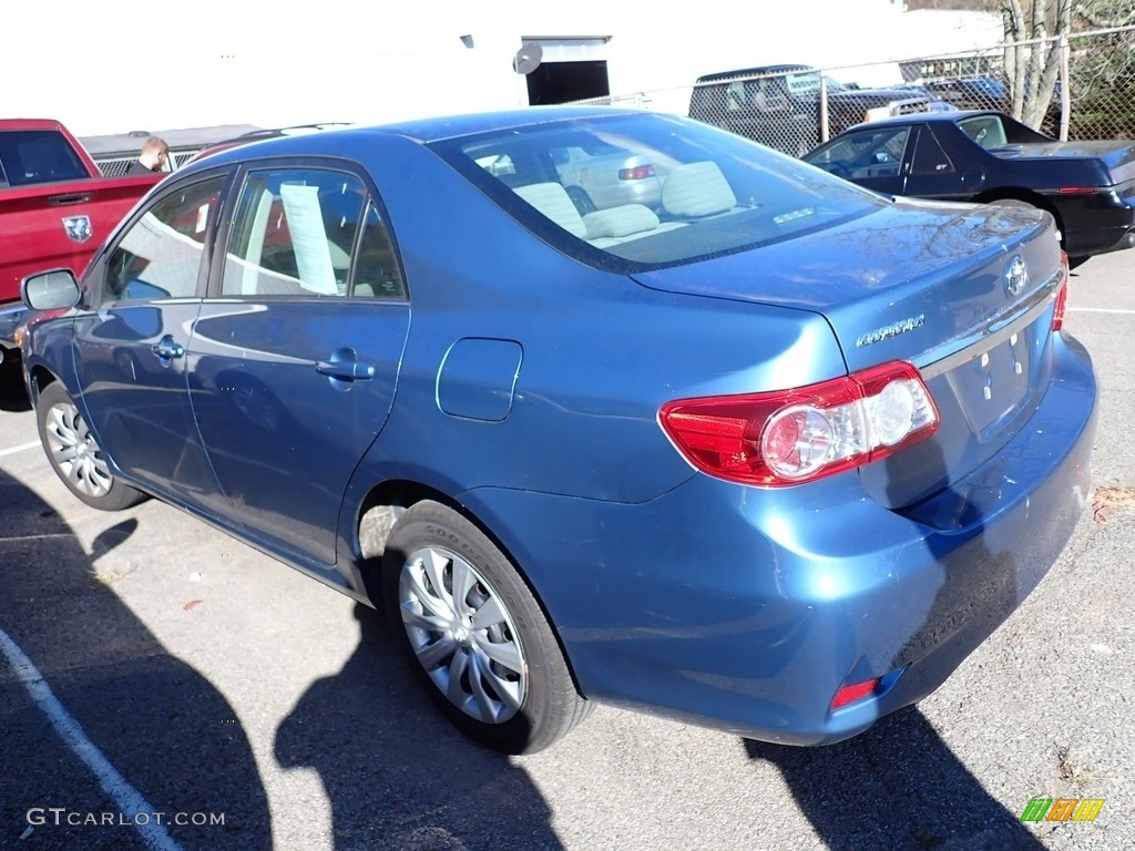 2013 Corolla LE - Nautical Blue Metallic / Ash photo #3