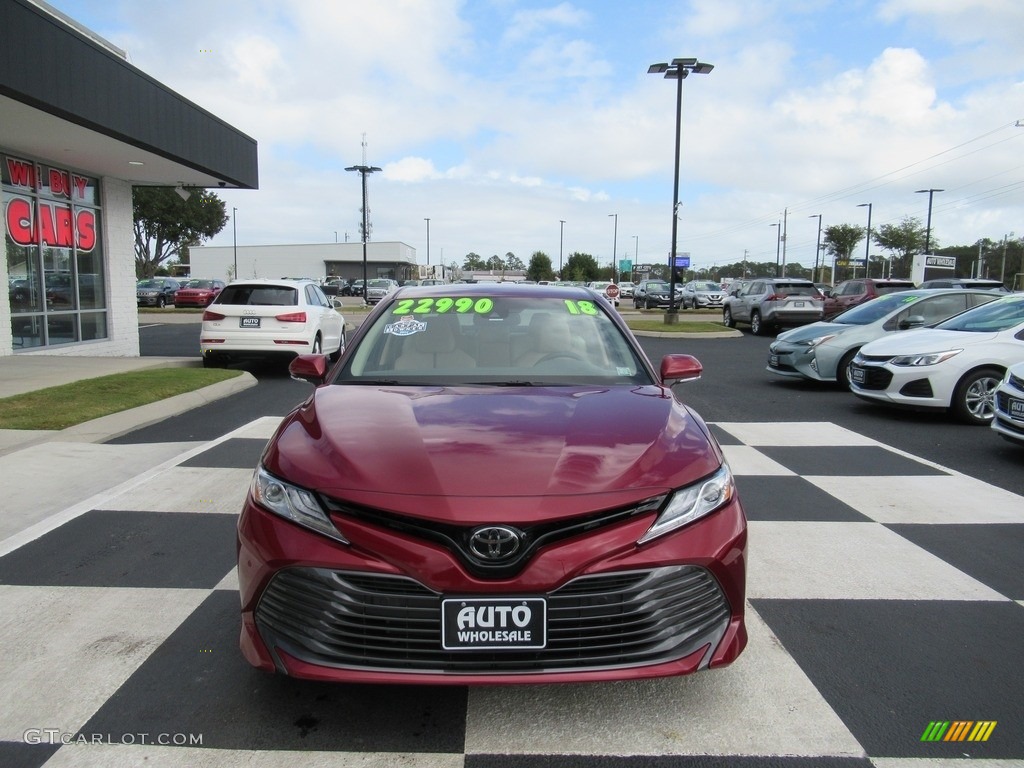 2018 Camry XLE - Ruby Flare Pearl / Macadamia photo #2