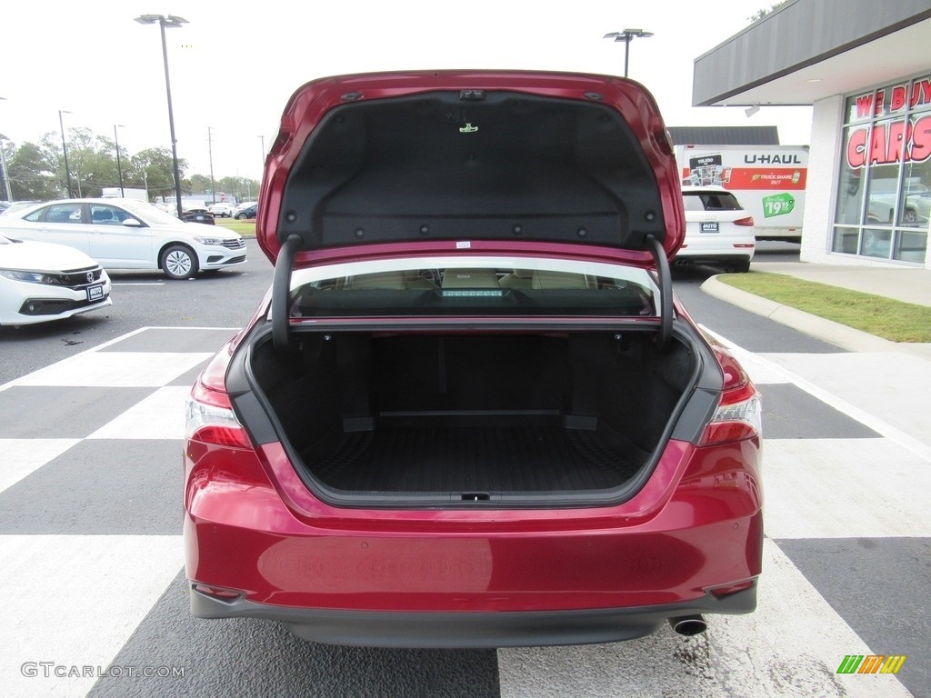 2018 Camry XLE - Ruby Flare Pearl / Macadamia photo #5