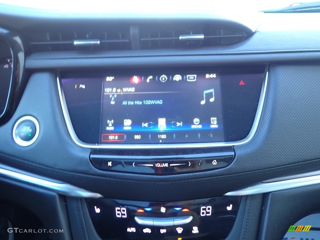 2017 XT5 Luxury AWD - Dark Adriatic Blue Metallic / Jet Black photo #16