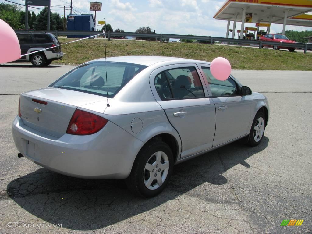 2007 Cobalt LS Sedan - Ultra Silver Metallic / Gray photo #6