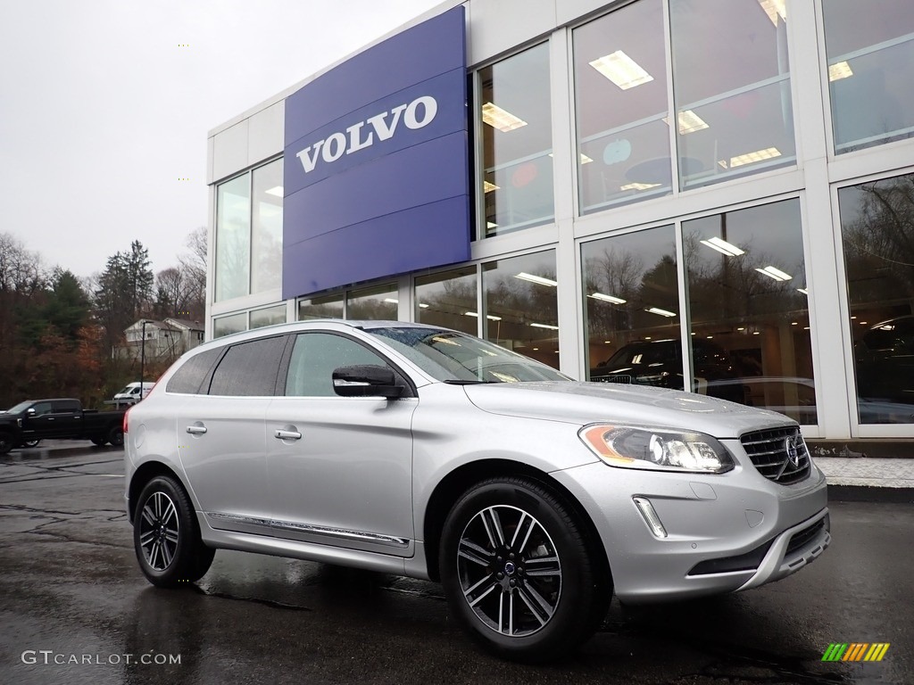 Bright Silver Metallic 2017 Volvo XC60 T5 Dynamic Exterior Photo #140175387