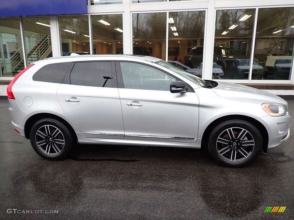 Bright Silver Metallic 2017 Volvo XC60 T5 Dynamic Exterior Photo #140175417
