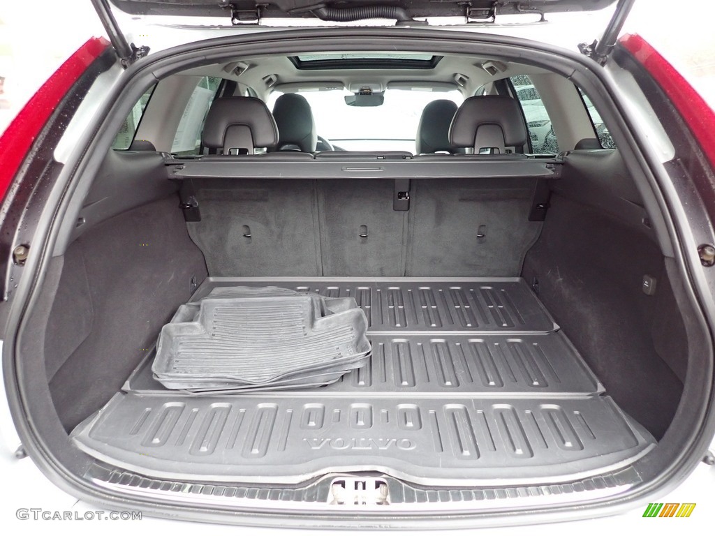 2017 Volvo XC60 T5 Dynamic Trunk Photo #140175515