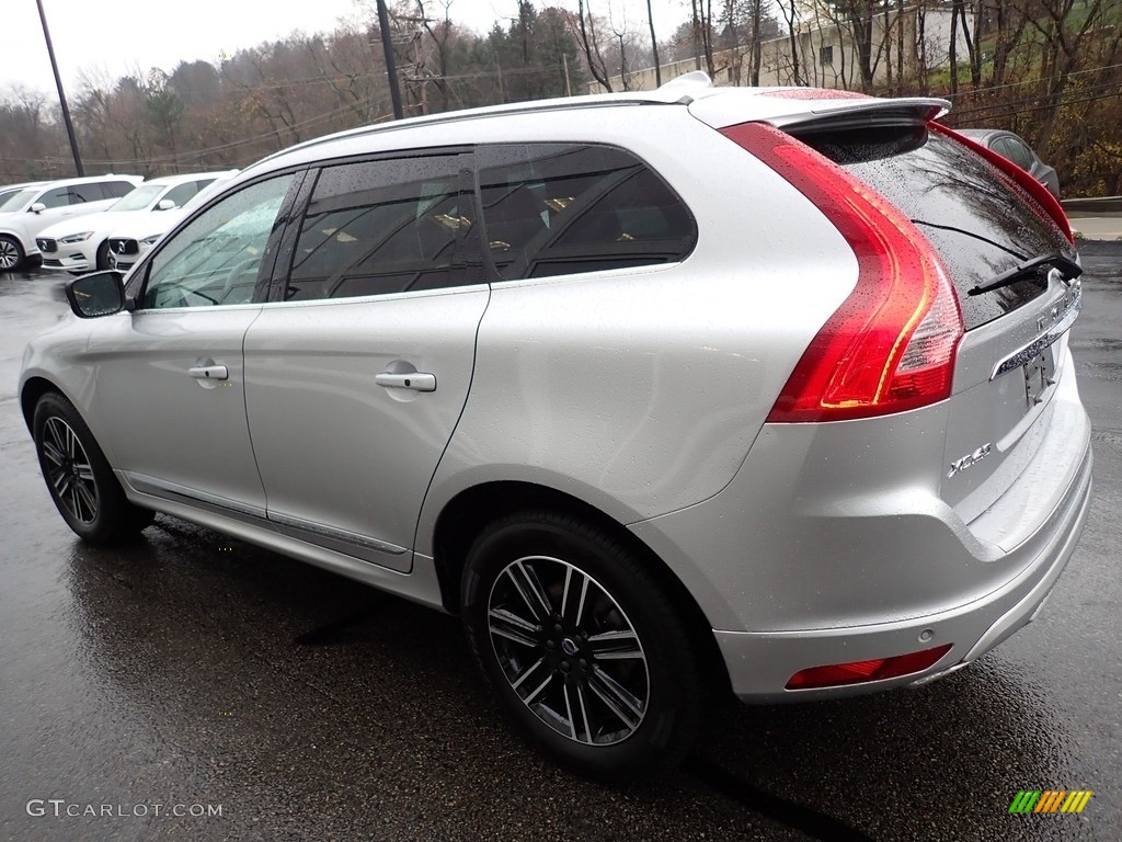 2017 XC60 T5 Dynamic - Bright Silver Metallic / Off Black photo #7