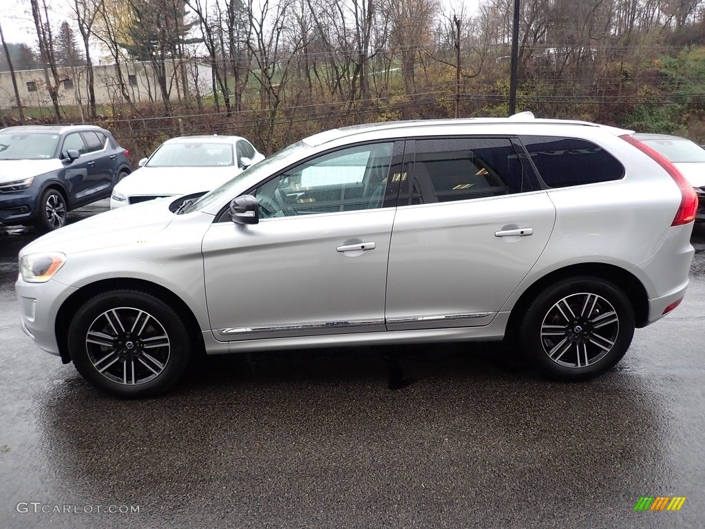 Bright Silver Metallic 2017 Volvo XC60 T5 Dynamic Exterior Photo #140175568