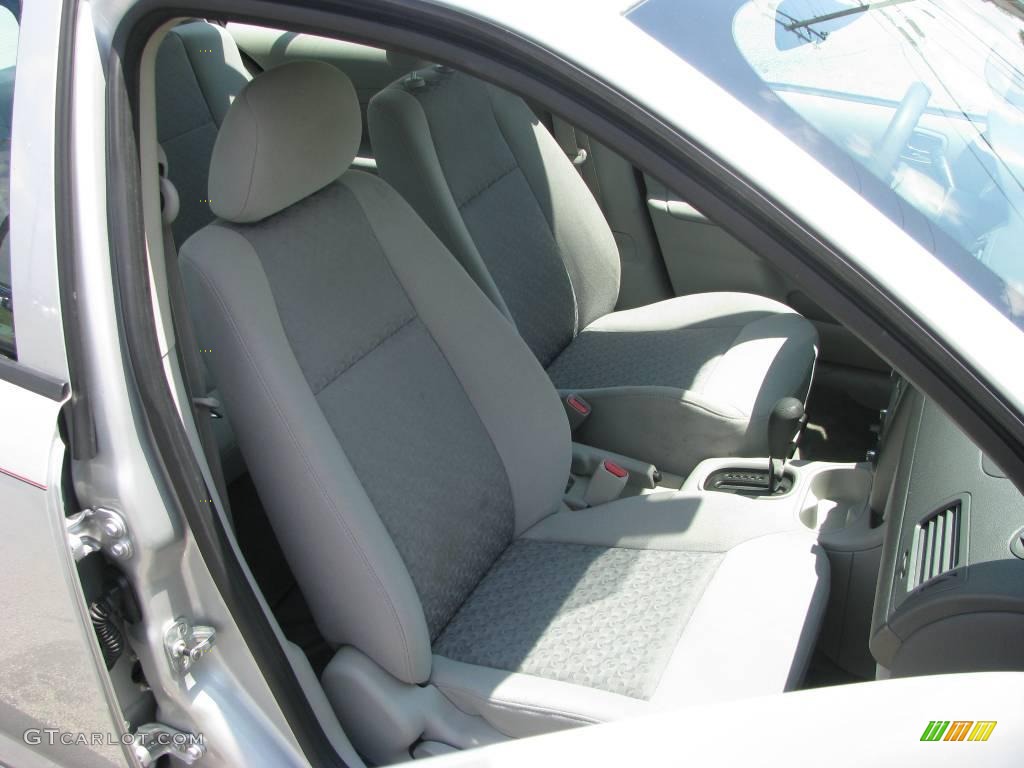 2007 Cobalt LS Sedan - Ultra Silver Metallic / Gray photo #11