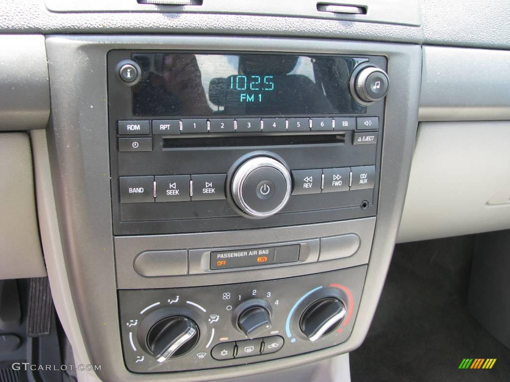 2007 Cobalt LS Sedan - Ultra Silver Metallic / Gray photo #15